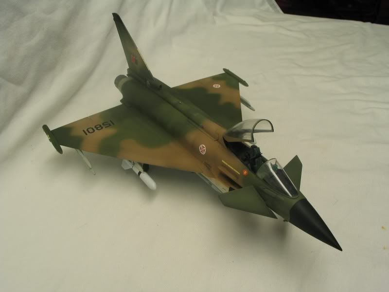 ef2000_3.jpg