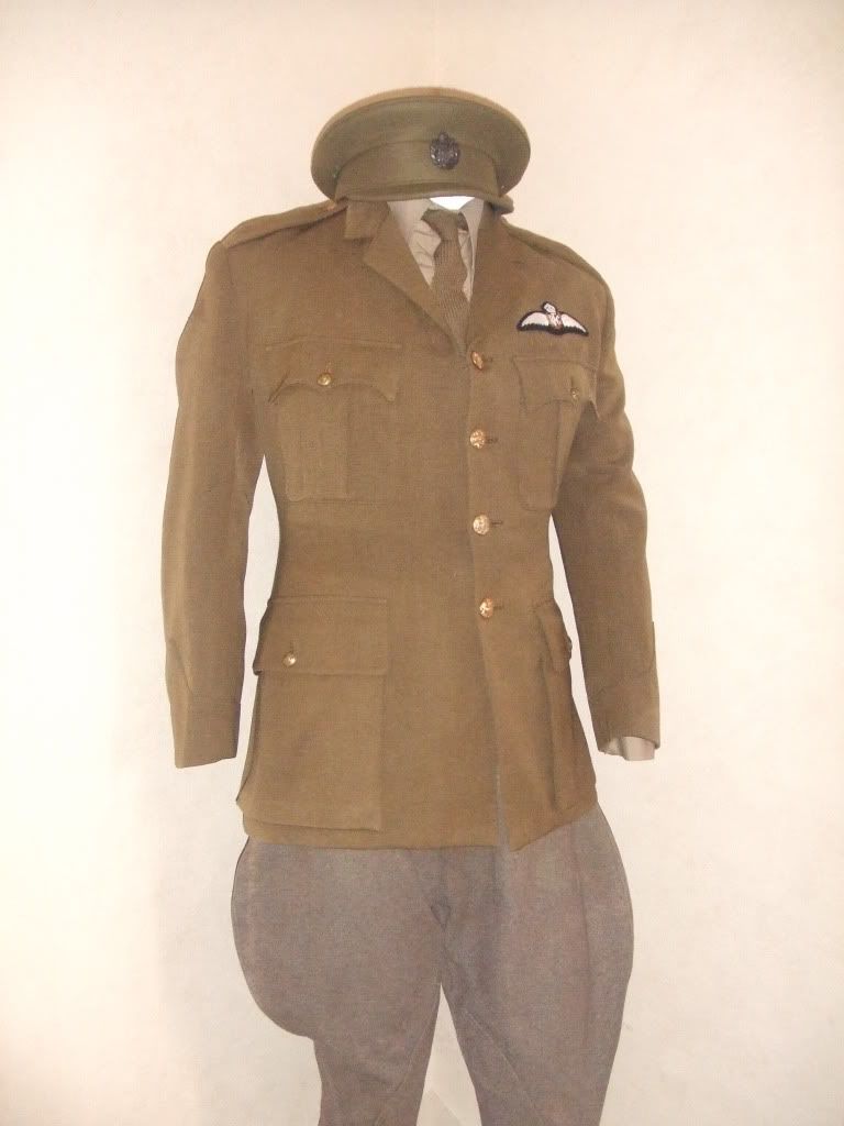 Costume12.jpg