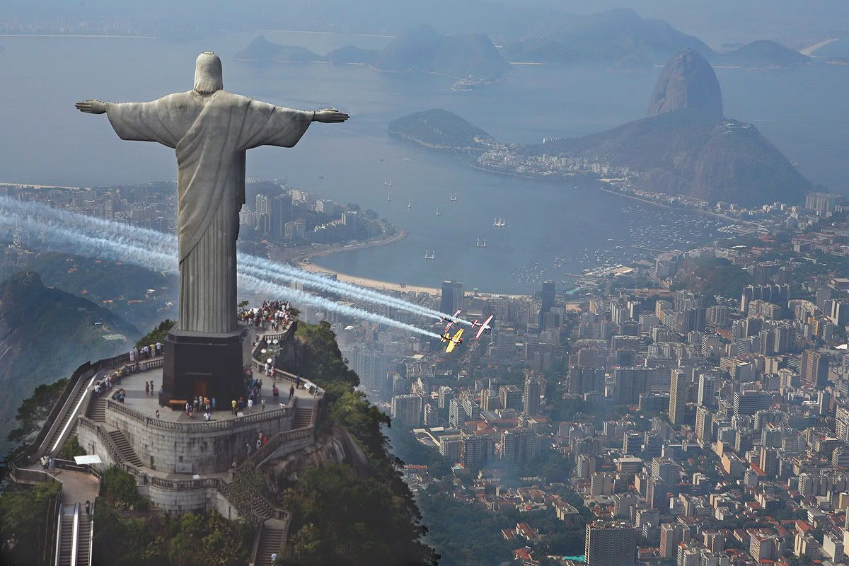 reb_bull_air_race_rio.jpg