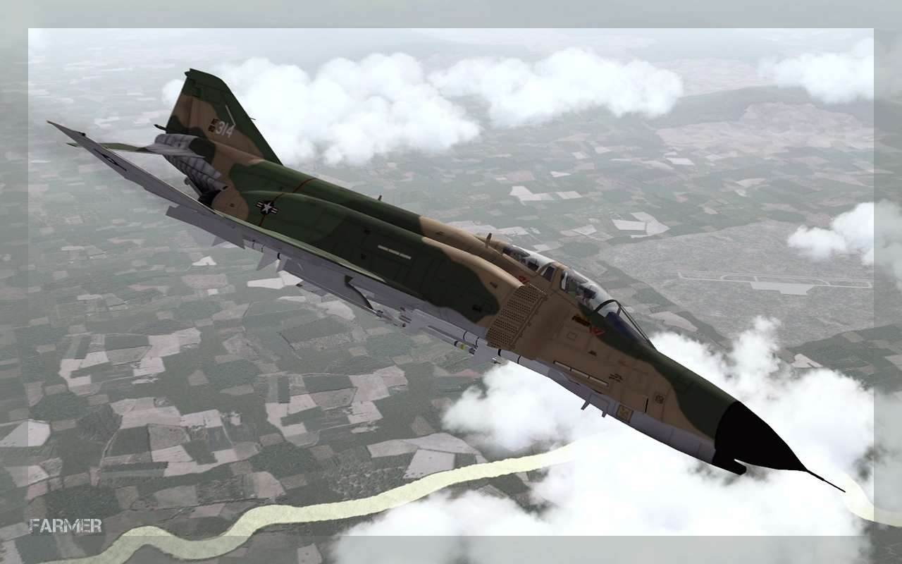 f4ephantom14a.jpg