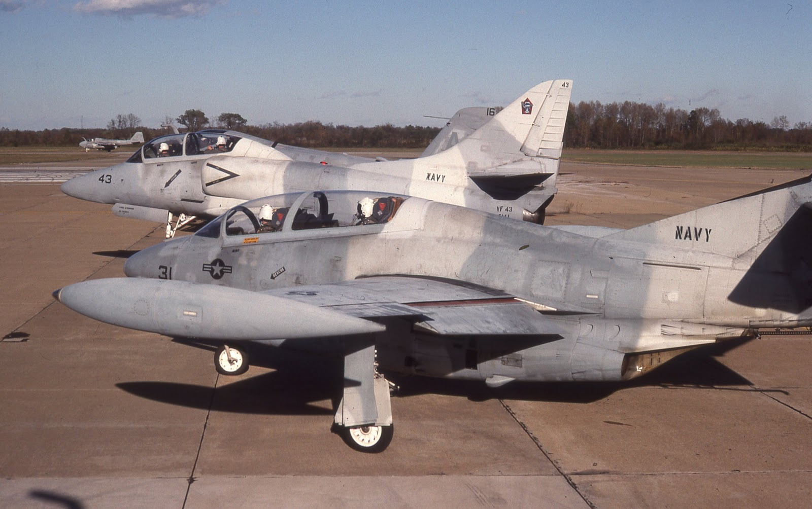 T-2C+with+TA-4J%252C+VF-43%252C+NAS+Oceana%252C+Nov+1989%252C+R+Morgan.jpg
