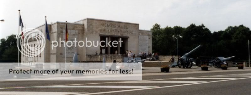 Verdun_memorial.jpg