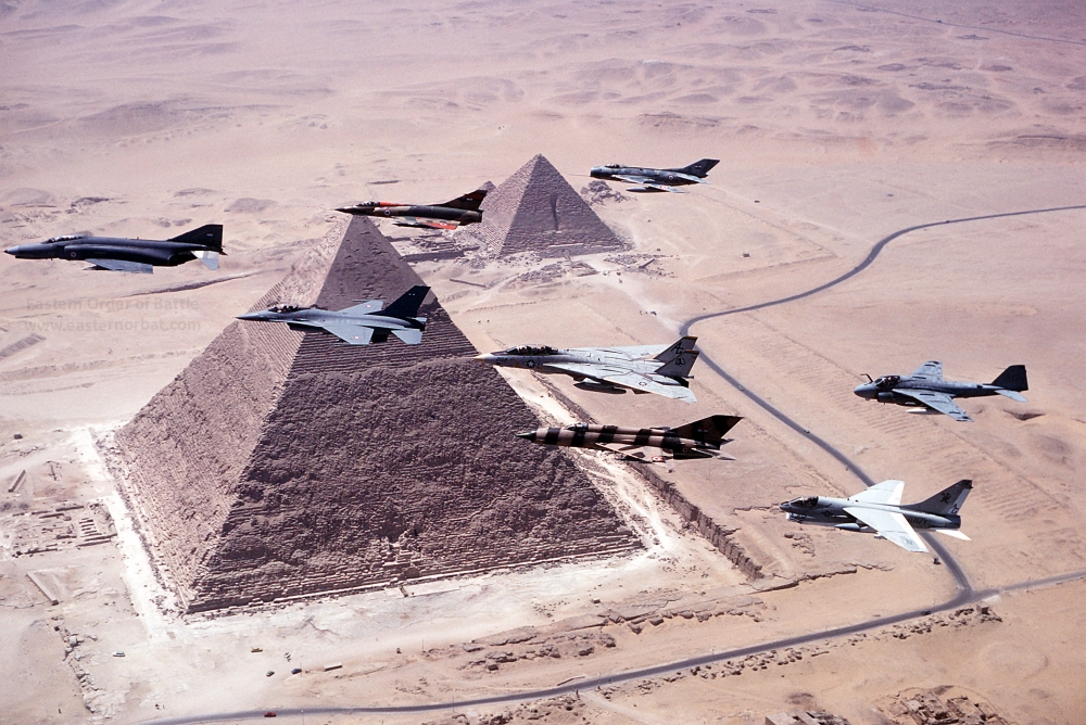 Jets_over_pyramids_exercise_Bright_Star_