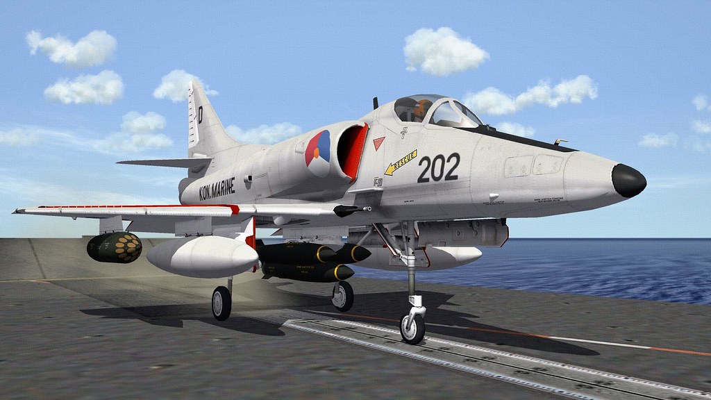 KONMARINEA-4GSKYHAWK02