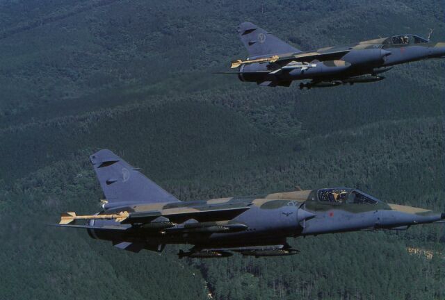 South African airforce in Angola