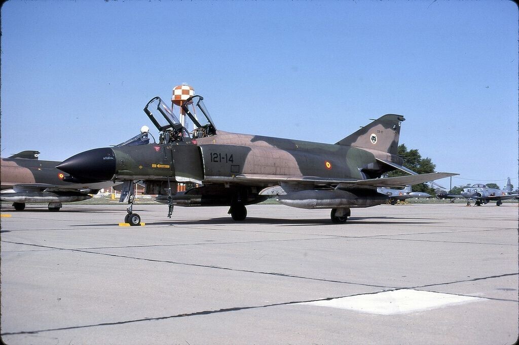 McDonnell Douglas C-12 (F-4C) for SF2