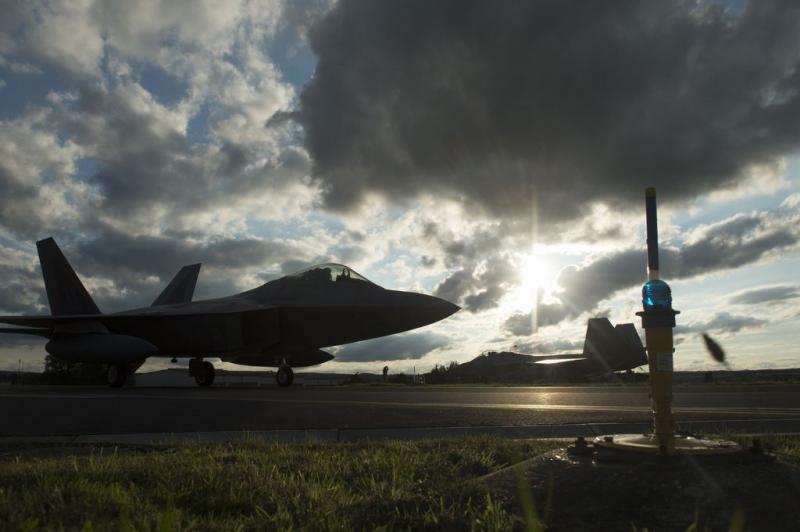 F-22-arrive-Spang_15.jpg
