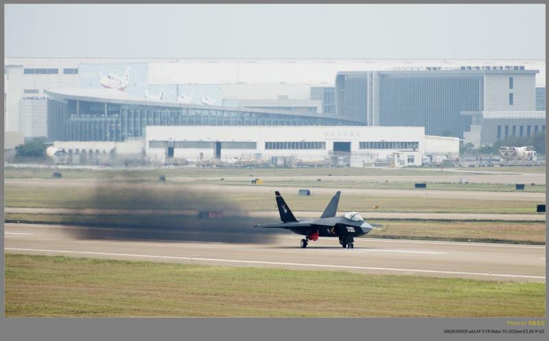 J-31_ChinaNov2014_2.jpg