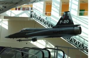 F-20-scieneMuseum.JPG.dead71ef0e43383e2499d228e14efcae.JPG