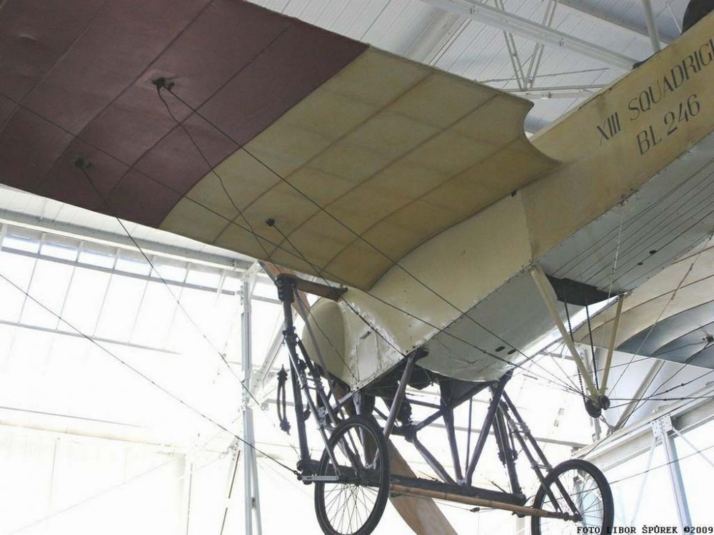 Bleriot_XI_13.thumb.JPG.404bc77080a91f2a563eac4e0e547e72.JPG