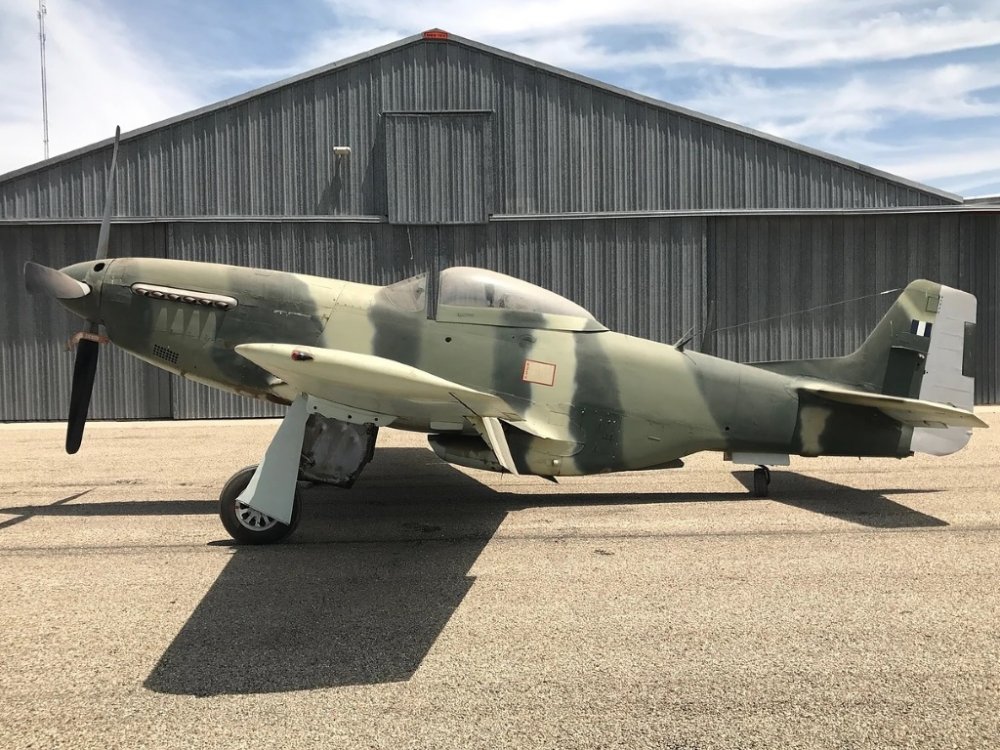 P-51D N38227 (1).jpg
