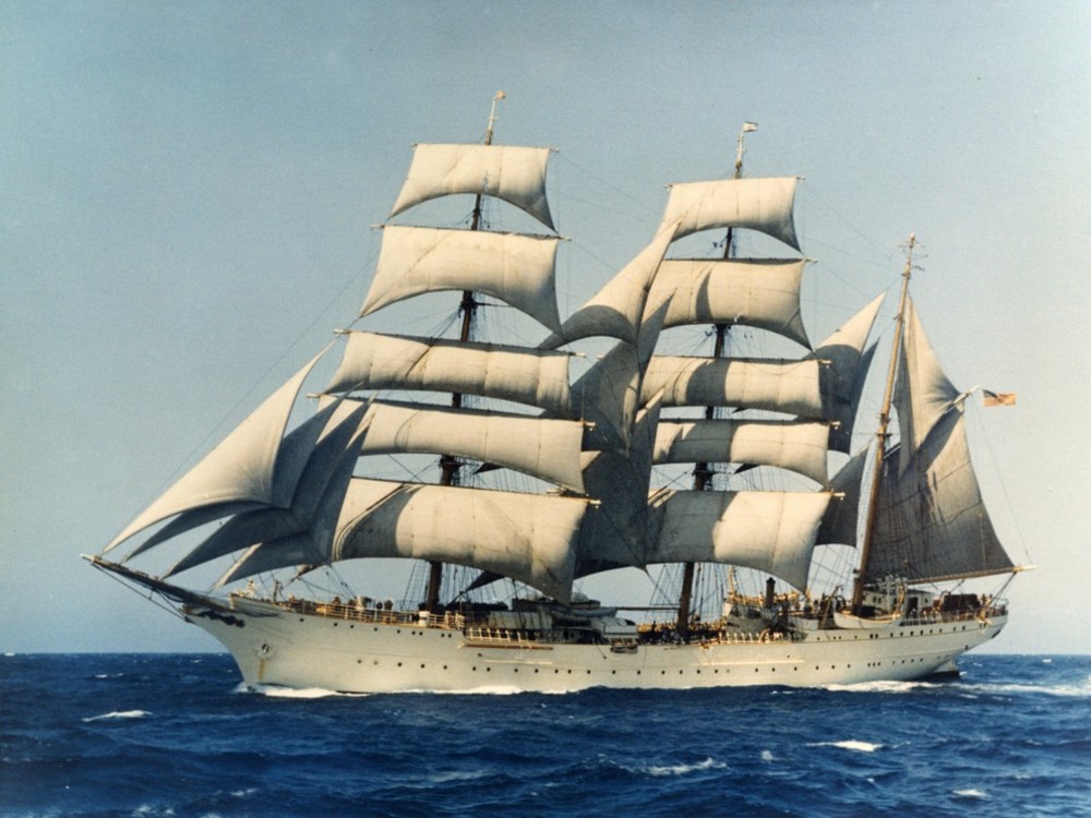 USCGC Eagle (1969).jpg