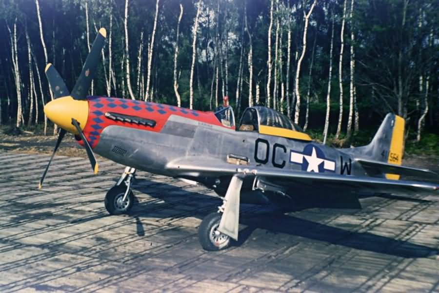 P-51D_Mustang_44-11564_356th_FG_359th_FS_Martlesham_Heath_England_1945.jpg