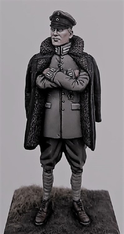 Pilot.thumb.jpg.11cfee76d7c90e31224d5edd6b6799d6.jpg