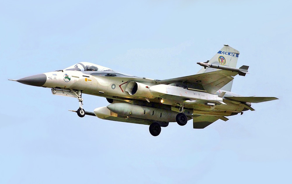 IDF-Wan_Chien.thumb.jpg.775cb8fe3b34355fb0715898e20e6079.jpg
