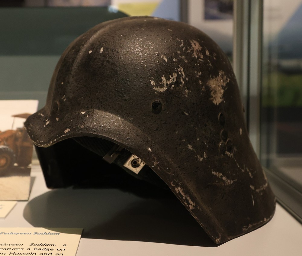 Fedayeen_Saddam_helmet.thumb.JPG.0065ab5d89ce1c1c6fb4aa51a7e312bc.JPG