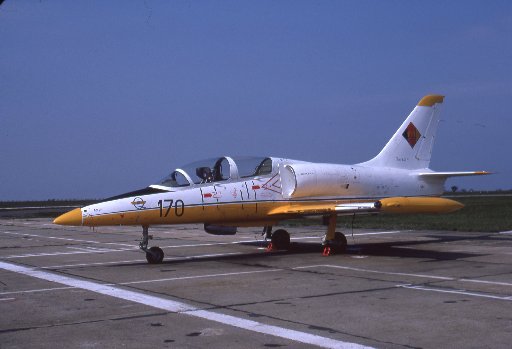 656b55a7d832c_L-39V-Bild7MaschinemitHoheitszeichenderNVAFotoHendrikvanBroekhuizen.jpg.9956fb239f1e8d1a6c59c025bc1324b1.jpg