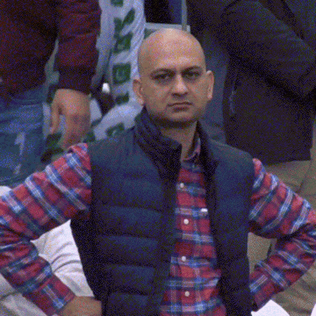 disappointed-disappointed-fan.gif.24482b77d36e0314916717b07ea653ef.gif