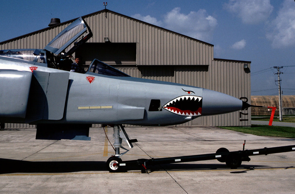 taegu_sharkmouth_closeup_by_f16crewchief.jpg