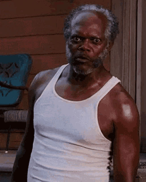 look-evil-stare.gif.41abf7fc5d693c0e0218525476e60bc7.gif