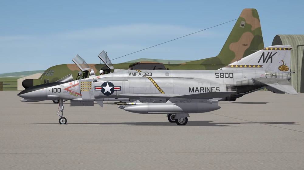 VMFA-323 (F-4N).JPG