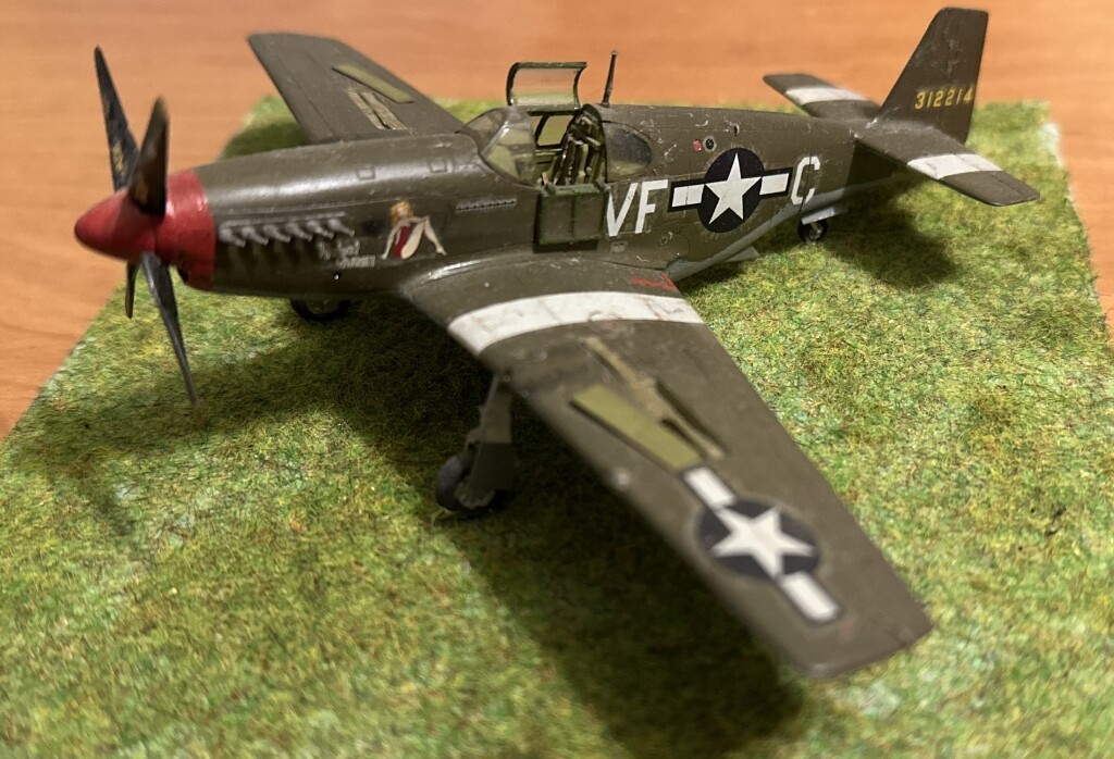 P-51B.jpg.5804b8005f1ecece6ea02a836ee0f5fc.jpg