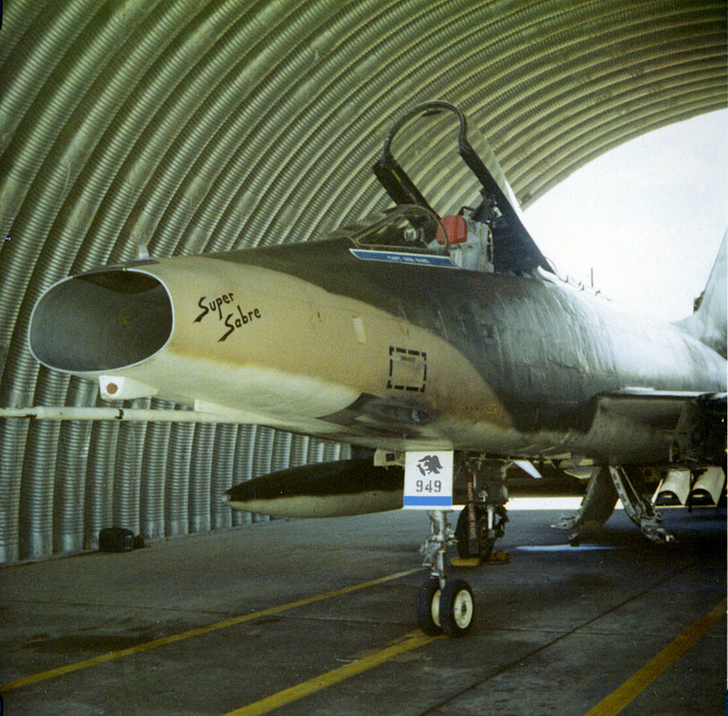 F-100949PhanRangABSouthVietnamLeftFront1970.jpg.6981826a3a47b218201a40472d6c7d4f.jpg