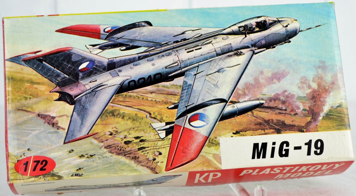 BildMiG-19S.thumb.jpg.6f29f6f04f27e7411fde65d87dc2fae3.jpg