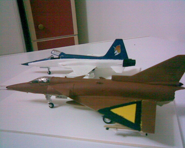 Area 88 modelkits f-5 & KFIR