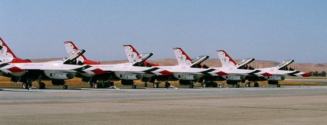 Thunderbirds Travis AFB 2008