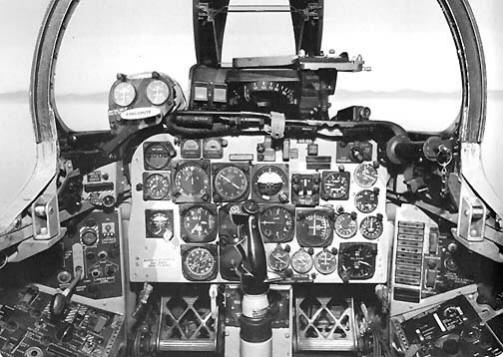 F-100 Super  Sabre cockpit
