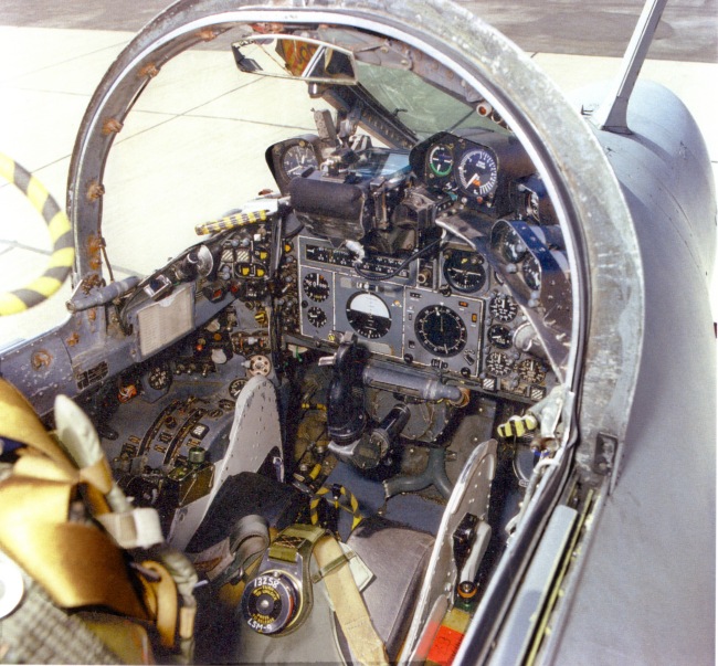 The Buccaneers - graham pitchfork - Cockpit 650w.jpg