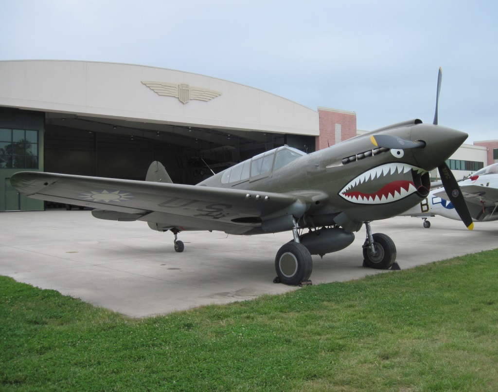 Curtiss Wright P 40E Kittyhawk (1)