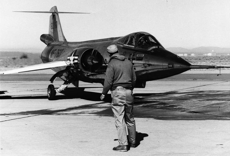 Chuck-Yeager.jpg