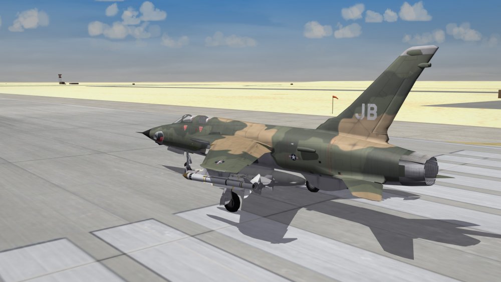 F-105.JPG