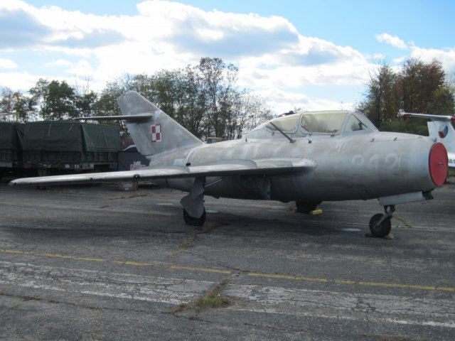 PZL-Mielec LIM-2 Midget (MiG-15UTI Trainer)