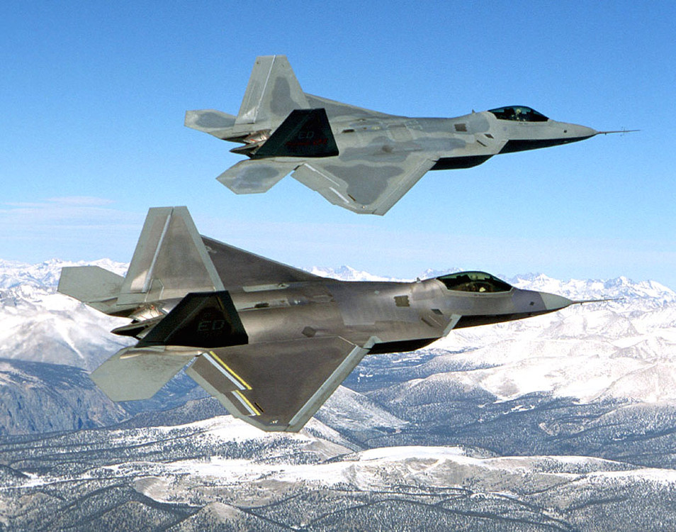 Two_F-22_Raptor_in_flying.thumb.jpg.90166d8c50b0f8305b1d42c613bcfee5.jpg