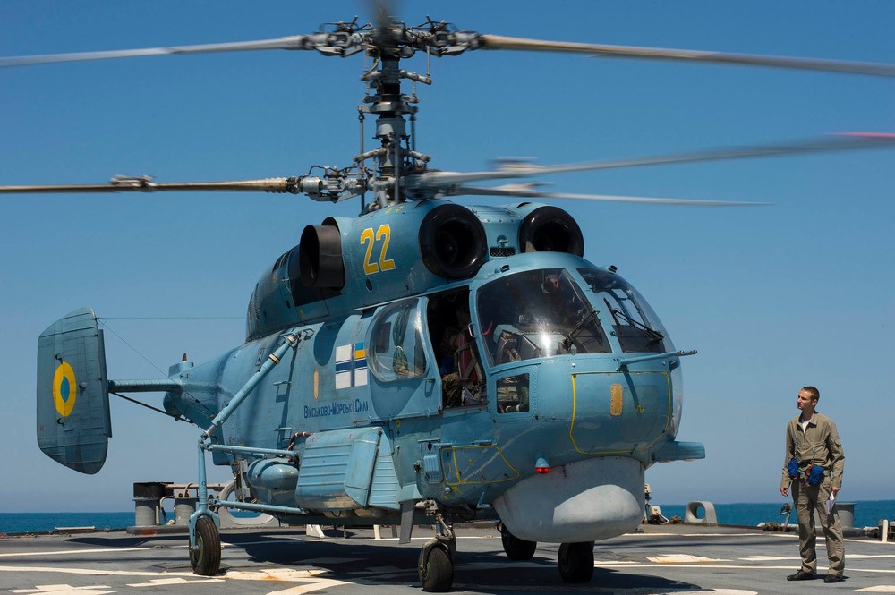 Kamov_Ka-27_helicopter,_Ukrainian_Navy-1.jpg