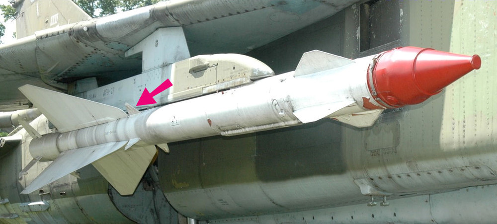 R-23T_missile_on_MiG-23_underwing_pylon.thumb.jpg.643d38a212e3f9f6c64a1eb9c19f2bc6.jpg