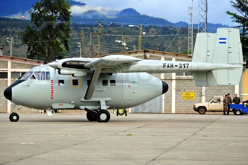 IAI_Arava_201,_Honduras_-_Air_Force_JP7500172.jpg