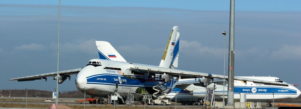 603b7c3feafbf_An-124Wartung28022021.thumb.jpg.7d6584d0c69f92601e66cb02e9d9dda6.jpg