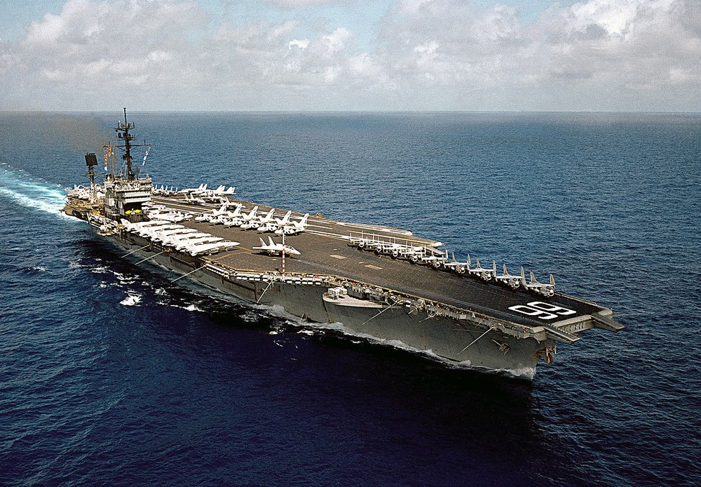1280px-USS_America_(CV-66)_underway_in_the_Indian_Ocean_on_24_April_1983.jpg