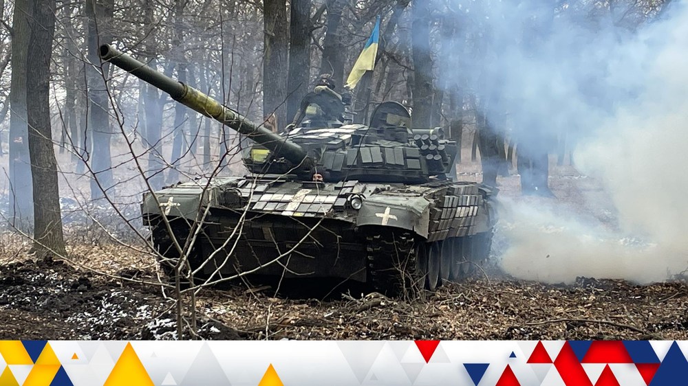 skynews-t-72-tank-ukraine.thumb.jpg.662d6210fafcb456904818aae428aac1.jpg