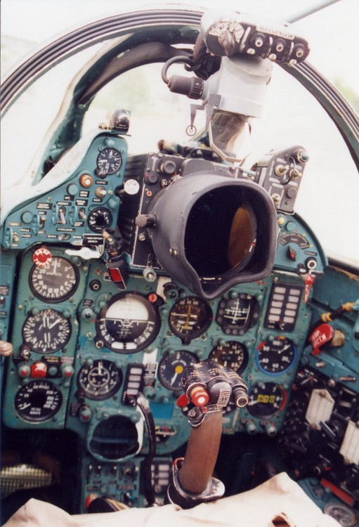 66a7ec240d1e9_BILD44Cockpit.thumb.jpg.488c1a028a2004a6728d9b5d29e52479.jpg