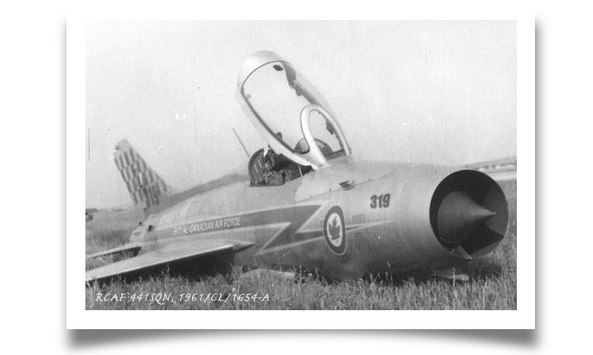 66d09065194e3_MiG-21Canada1.jpg.00860f1c5c7094ae42de7e2288465a22.jpg